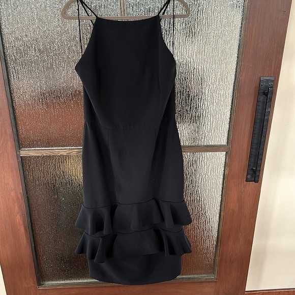 Christian Siriano black halter ruffle dress
Arabella size 14 $1100 retail - Picture 9 of 14